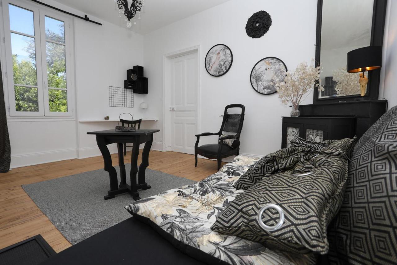Apartamento Demeure Urbaine Romans-sur-Isère Exterior foto