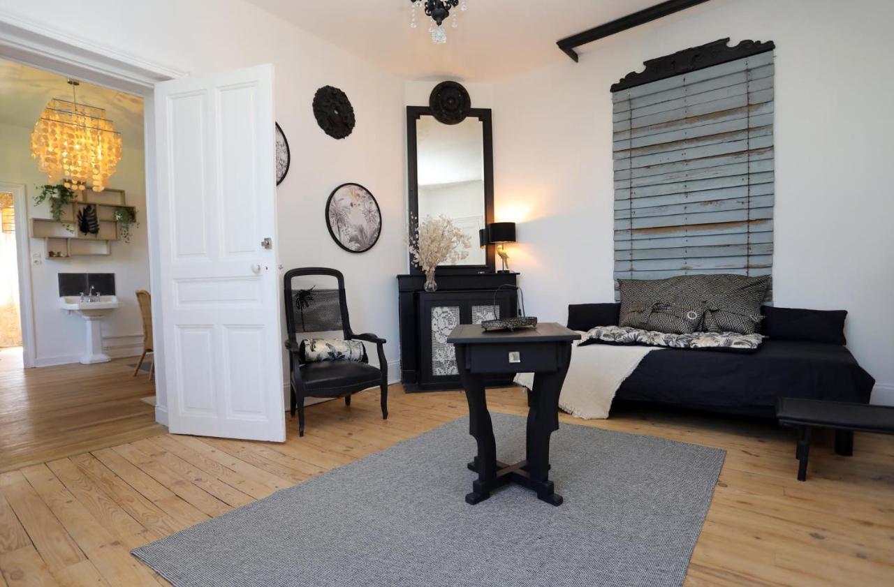 Apartamento Demeure Urbaine Romans-sur-Isère Exterior foto