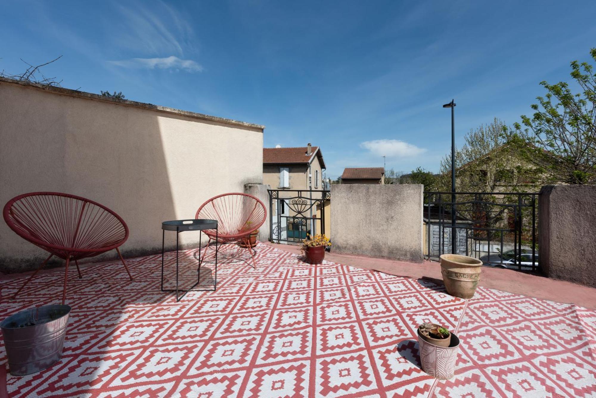 Apartamento Demeure Urbaine Romans-sur-Isère Exterior foto